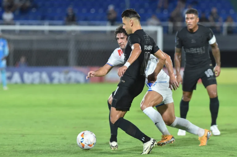 Corinthians vence no Paraguai e depende só de si para avançar pela Copa Sul-Americana