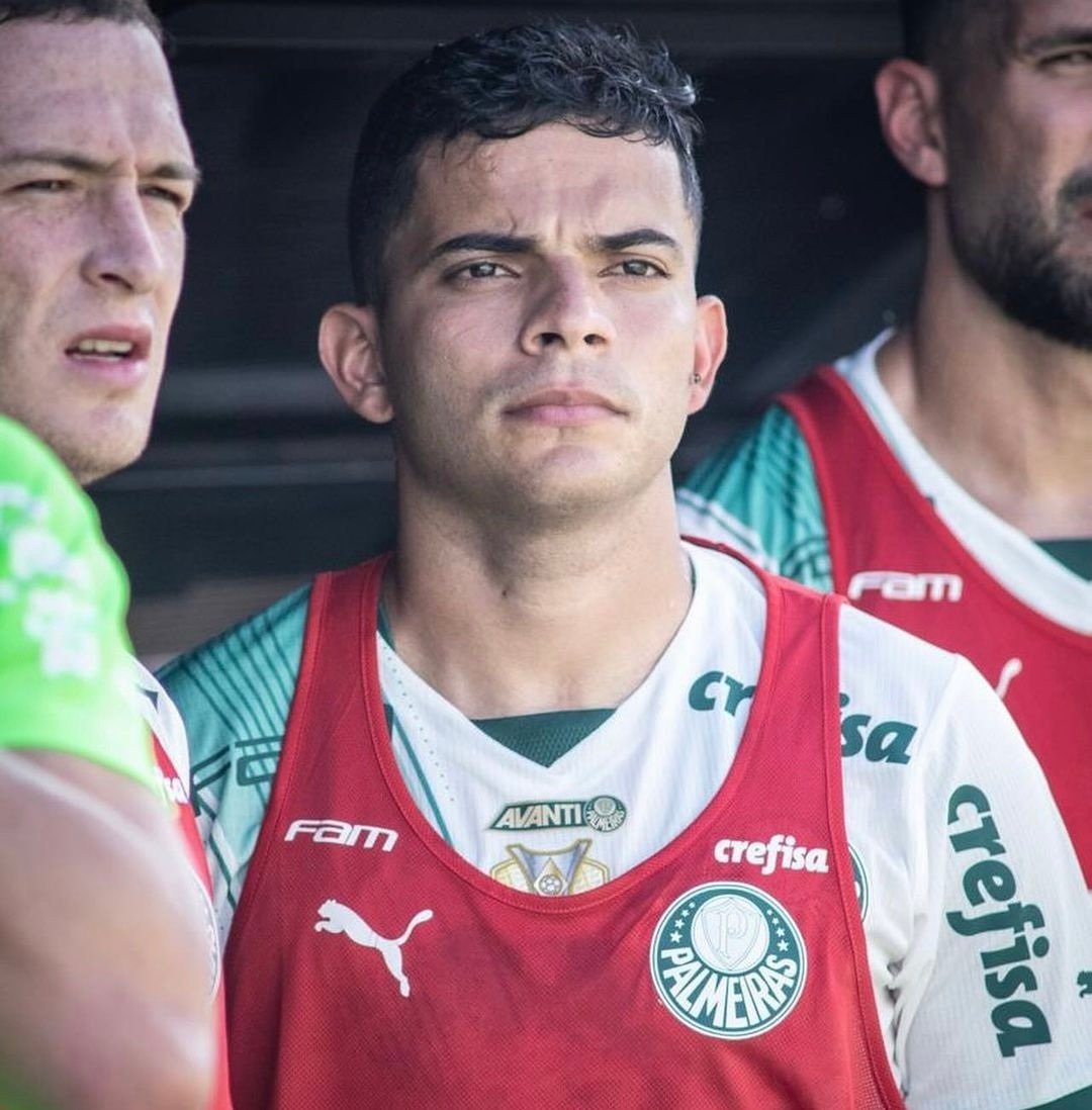 Bruno Rodrigues sofre ruptura do tendão patelar do joelho durante jogo-treino do Palmeiras