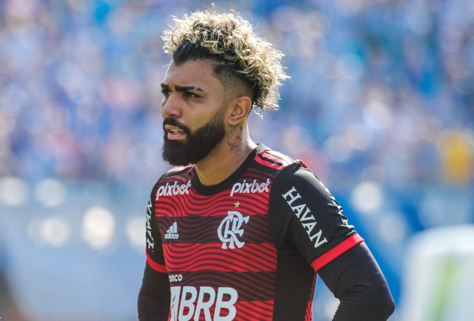 OFERTA TENTADORA: Cruzeiro busca Gabigol com alto salário e contrato de três anos e meio