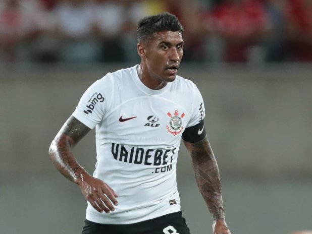 Corinthians anuncia a saída de Paulinho