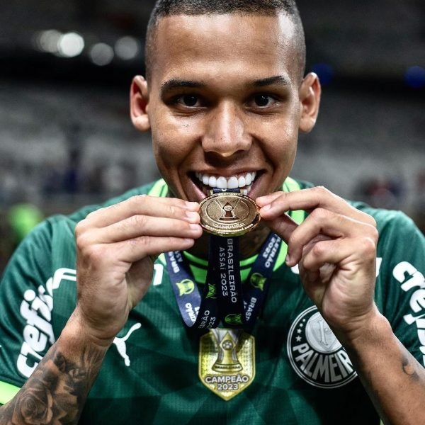 Vitória se aproxima de contratação de Garcia, do Palmeiras